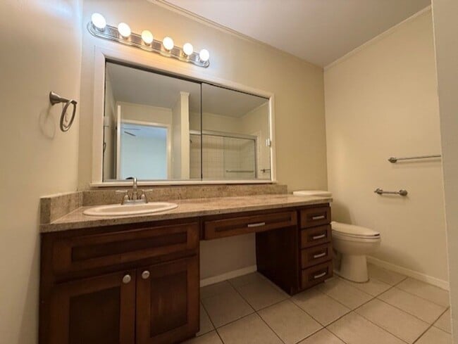 Building Photo - 1717 Clark Blvd