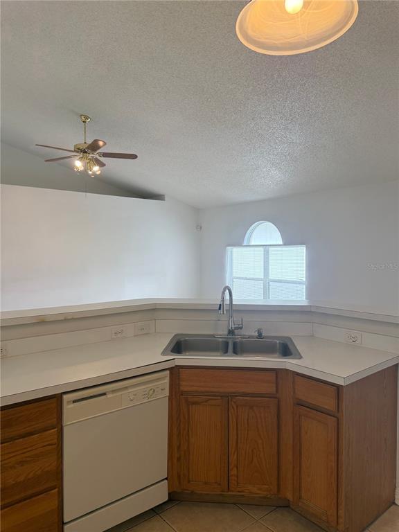 Building Photo - 405 Francisco Way