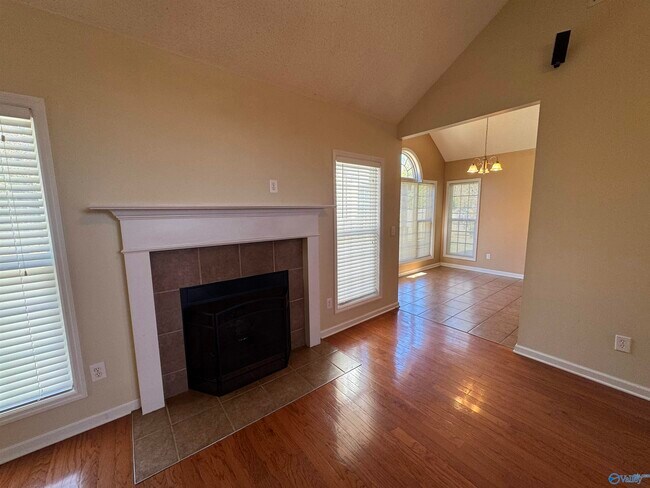 Building Photo - 114 Appleberry Ln