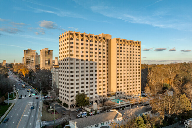 Building Photo - Park Lane On Peachtree