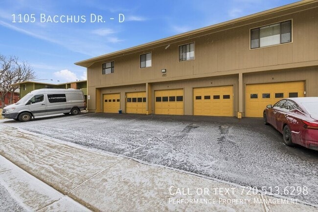 Building Photo - 1105 Bacchus Dr