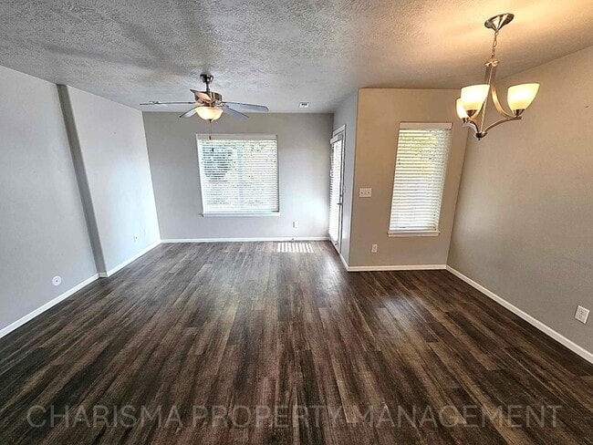 Building Photo - 314 Macey Ave