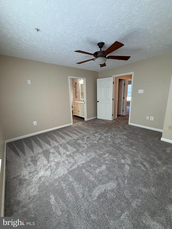 Building Photo - 1064 Jeanett Way