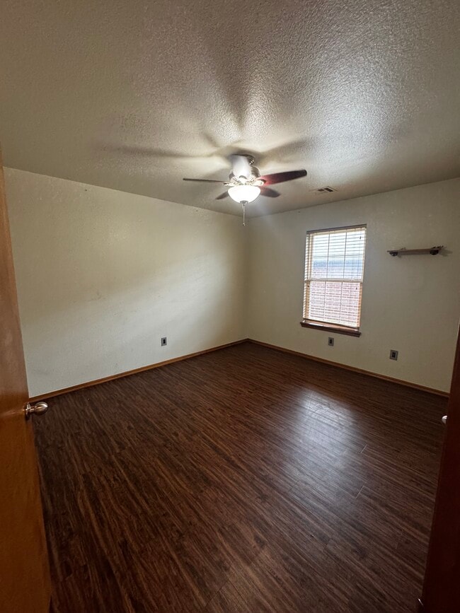 Building Photo - 17317 Bronze Ln