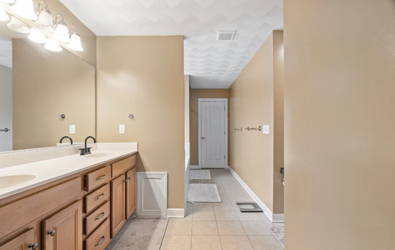 Building Photo - 4212 Periwinkle Ct