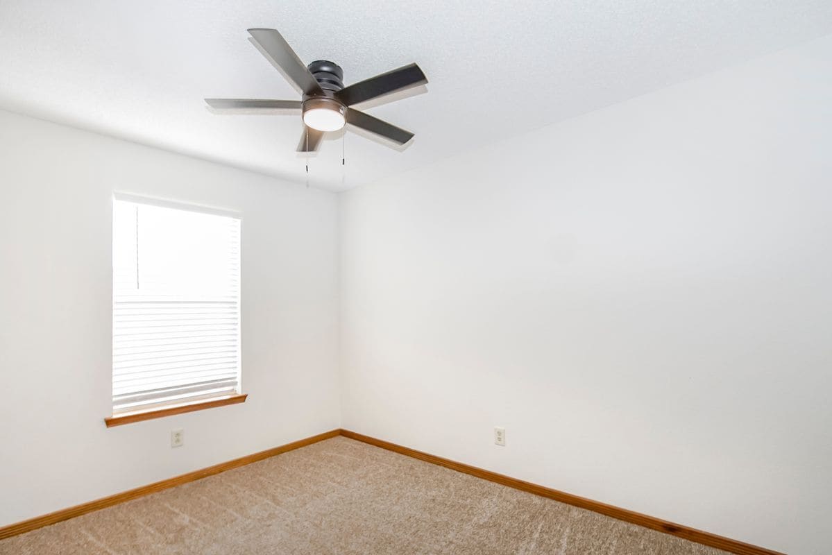 Building Photo - 929 Totonaca Ln