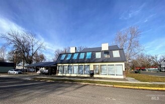 Building Photo - 603 N 6th St