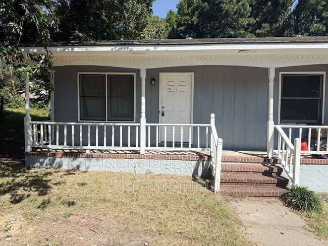 Primary Photo - 1176 Andrews Rd