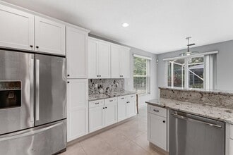 Building Photo - 1019 Egret Cir N