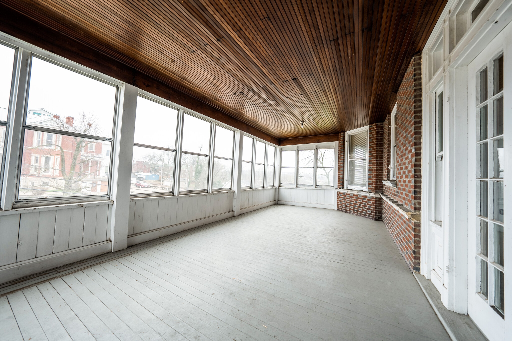 Sunporch - 202 Lafayette St