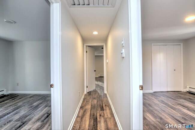 Building Photo - 5160 Madison Ave