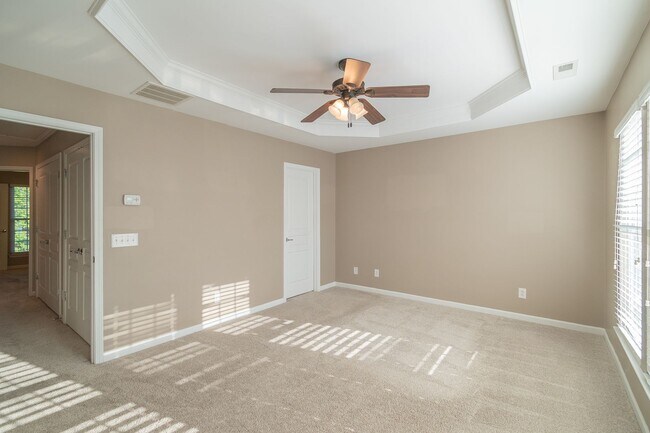 Building Photo - Gorgeous Townhome in the Heart of Fort Mill’s Baxter Village!