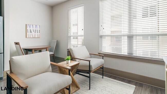 Building Photo - 155 Birdsall St