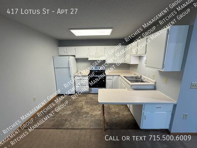 Building Photo - 417 Lotus St