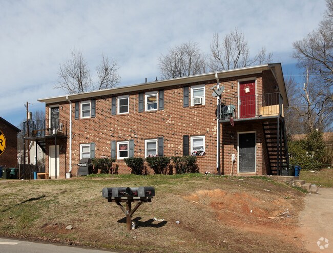 Building Photo - 707 Liberty St