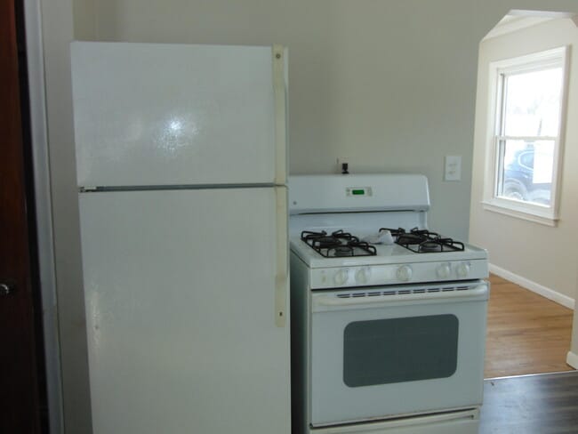 Building Photo - 46589 Huling St