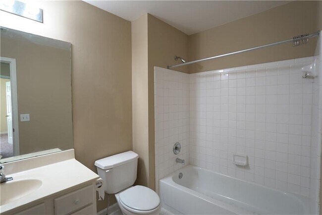 Building Photo - 9420 Coleherne Ct