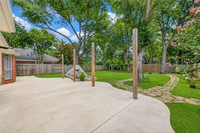 Building Photo - 1215 Whisper Trace Ct