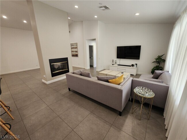 Building Photo - 417 Obsidian Dr