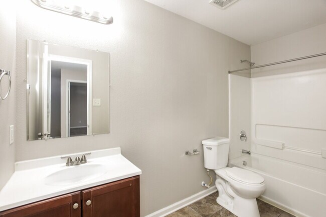 Building Photo - 424 W Warrior Ct