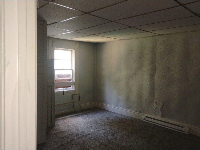 Building Photo - 2531 W Main St