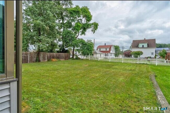 Building Photo - 127 Englewood Ave