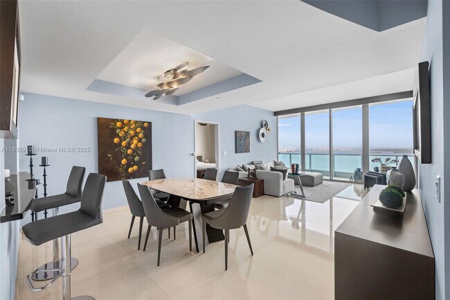Building Photo - 1331 Brickell Bay Dr