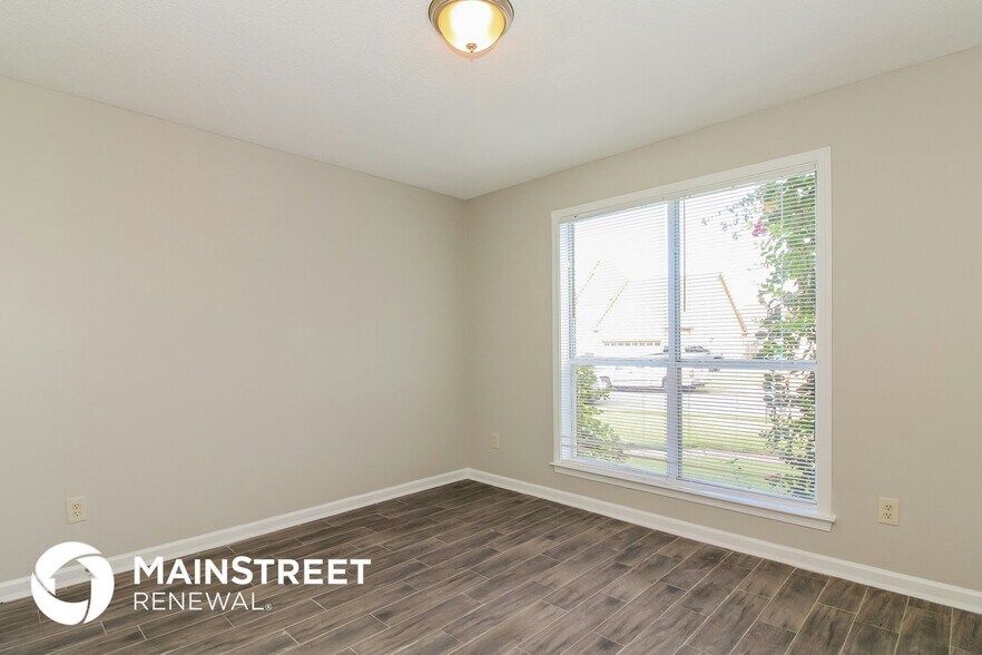 Building Photo - 7299 Pinnacle Oaks Dr