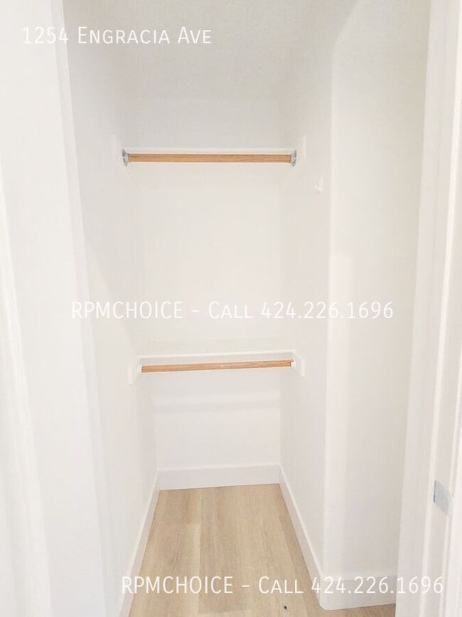 Building Photo - 1254 Engracia Ave