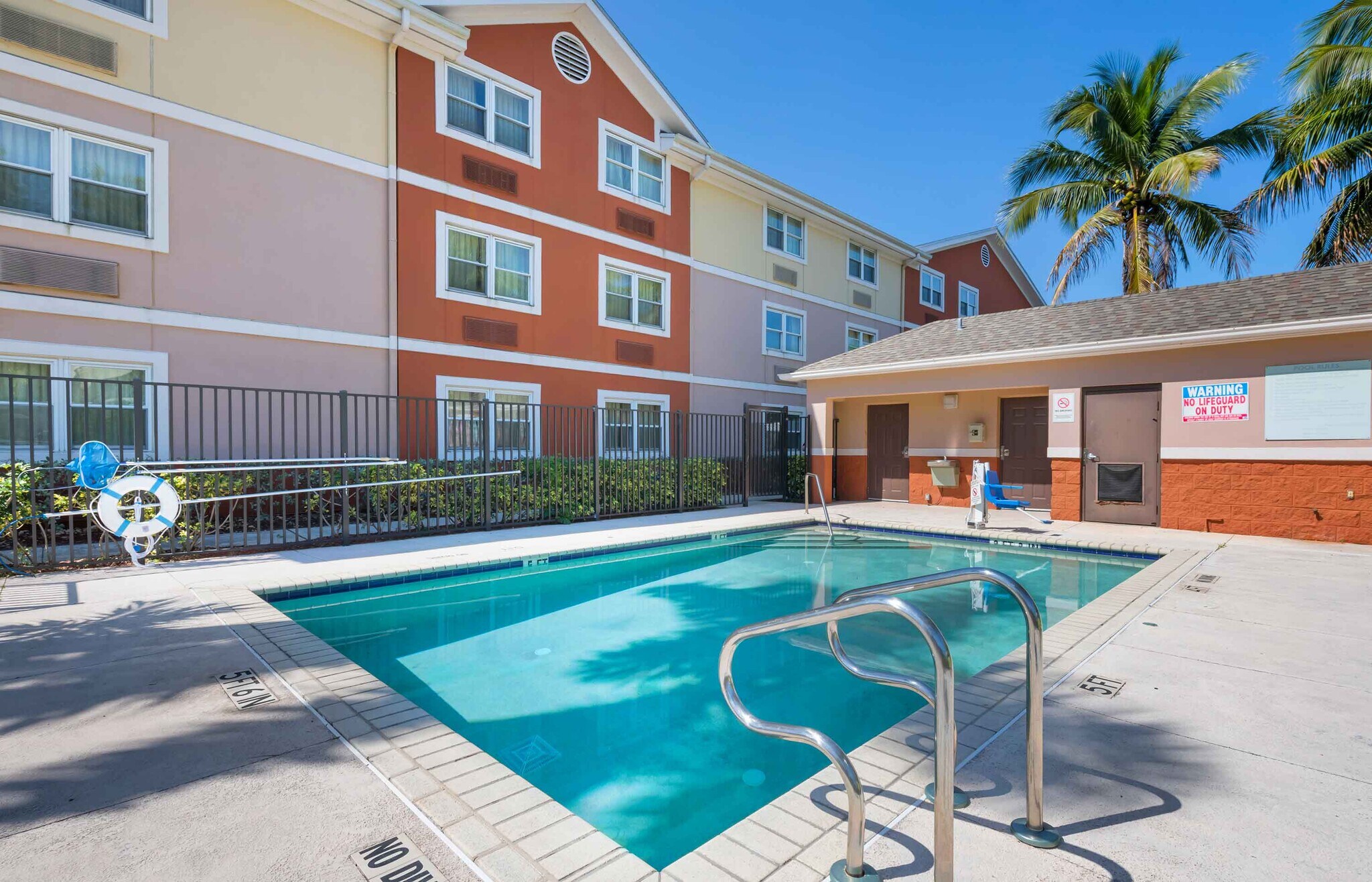 Building Photo - Furnished Studio-West Palm Beach - Northpo...