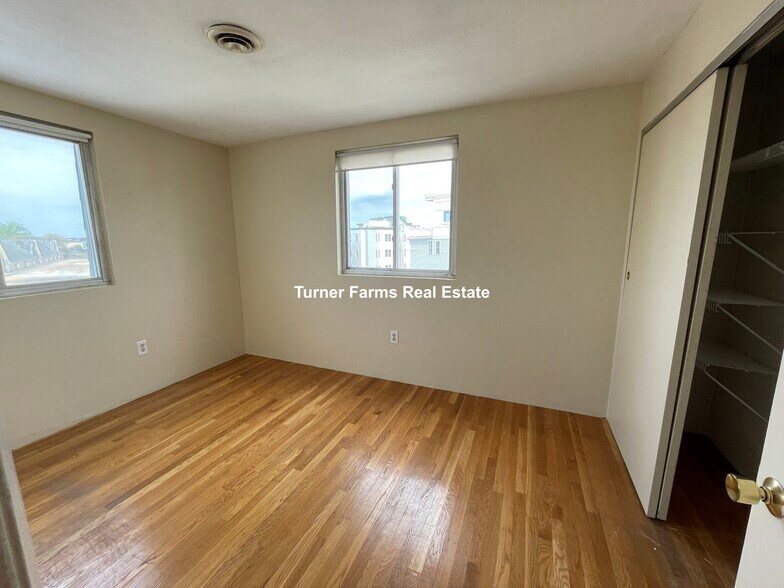 Building Photo - 383 Dorchester Ave