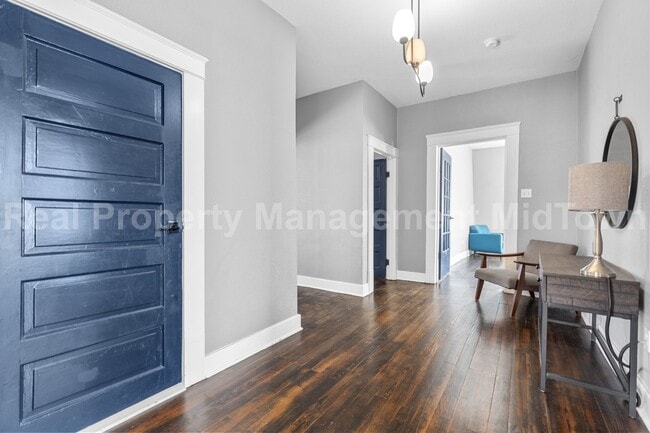 Building Photo - Live in the Heart of One of Dallas’ Most I...