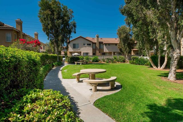 Building Photo - 2259 Lago Ventana