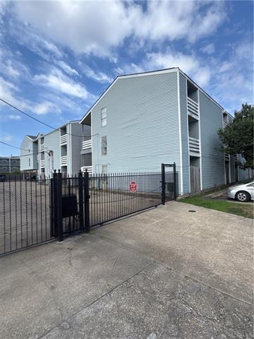 Building Photo - 4218 Hessmer Ave