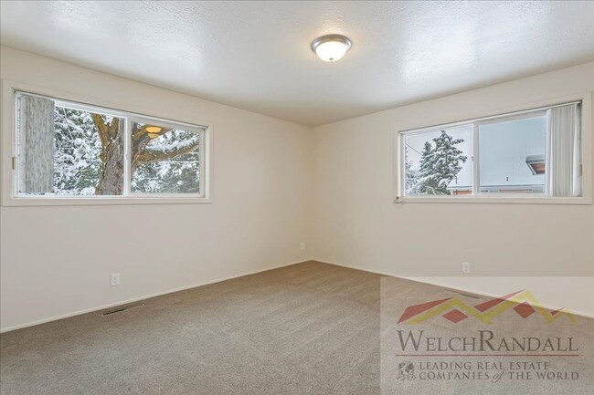 Building Photo - Recently Remodeled 3 bed 2 Bath Home in Ogden