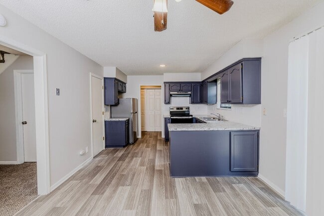 Building Photo - 6811 W 149th Terrace
