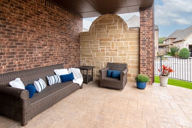 Building Photo - 100 Prewit St