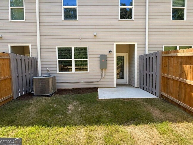 Building Photo - 14 Silverbell Ln NW
