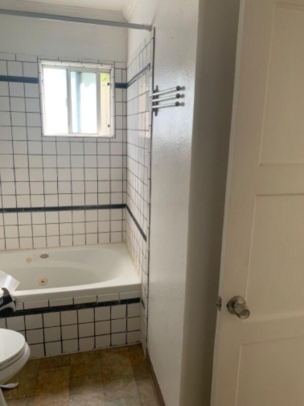 Building Photo - 218 Bella Vista Rd