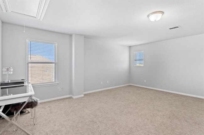 Building Photo - 246 Salt Springs Rd