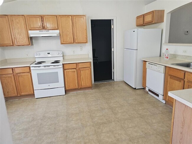 Building Photo - 479 Cardinal Ct