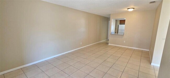 Building Photo - 9515 Fieldview Cir