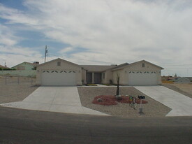 Building Photo - 3188 Desert View Ct