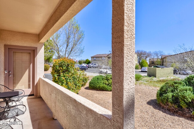 Building Photo - 935 Salida Ln