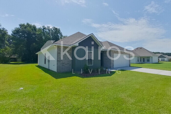 Building Photo - 103 Carencro St