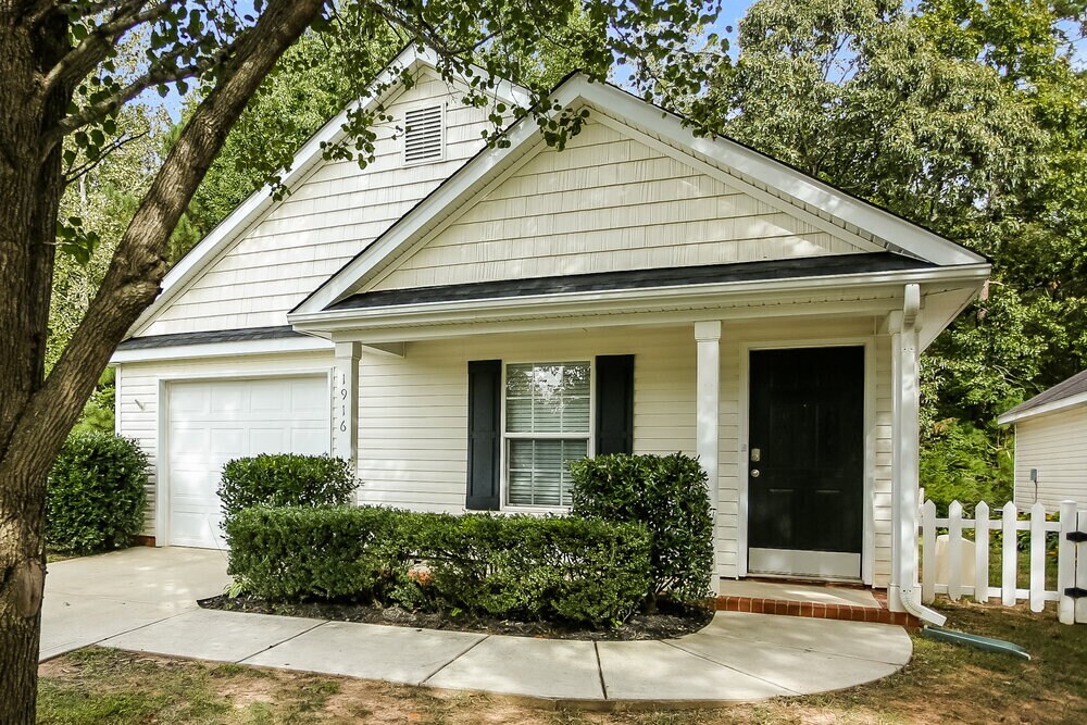 Building Photo - 1916 Harrison Park Dr