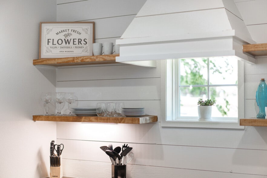 Building Photo - 8300 Lone Star Rd