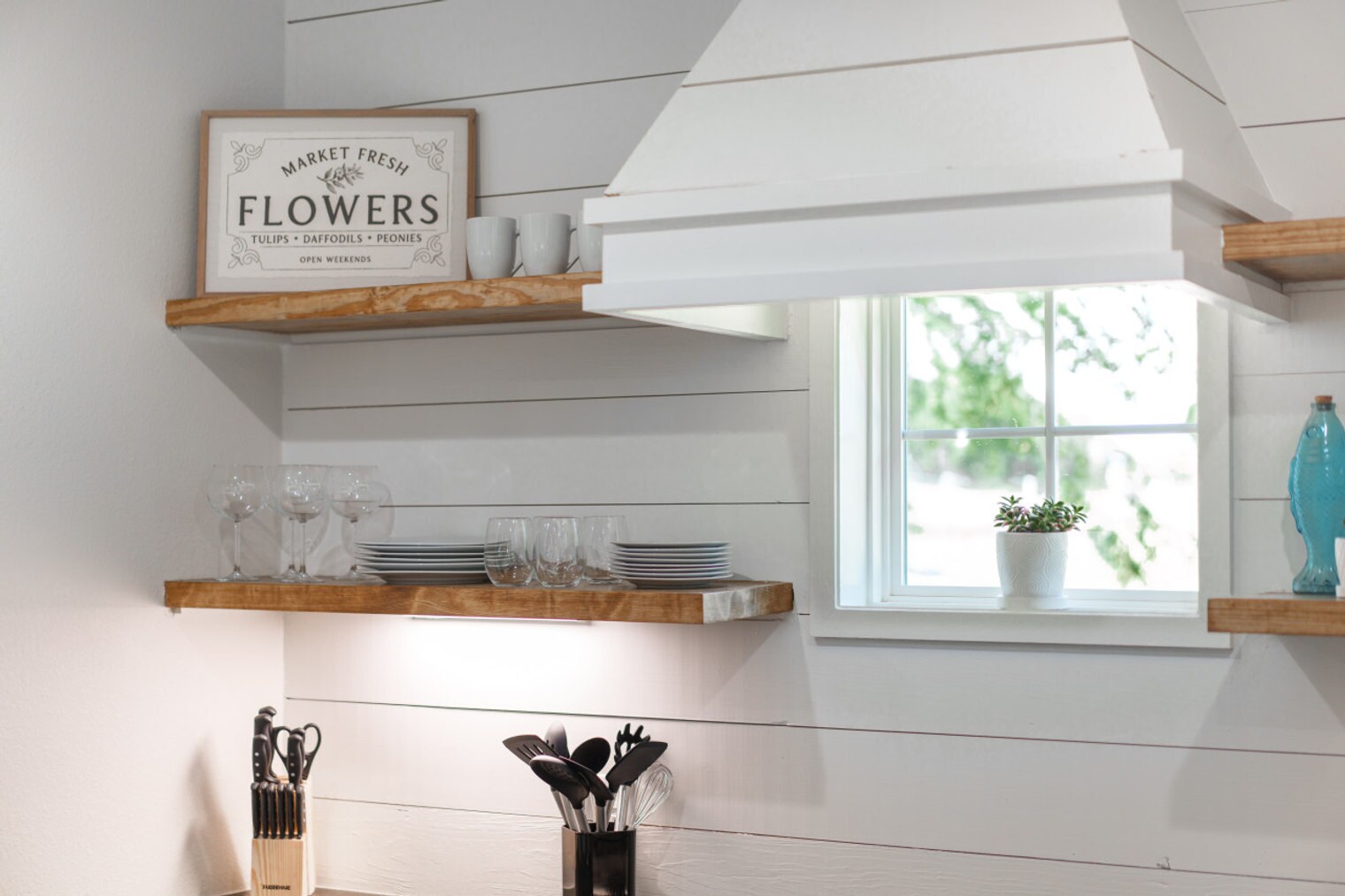 Building Photo - 8300 Lone Star Rd