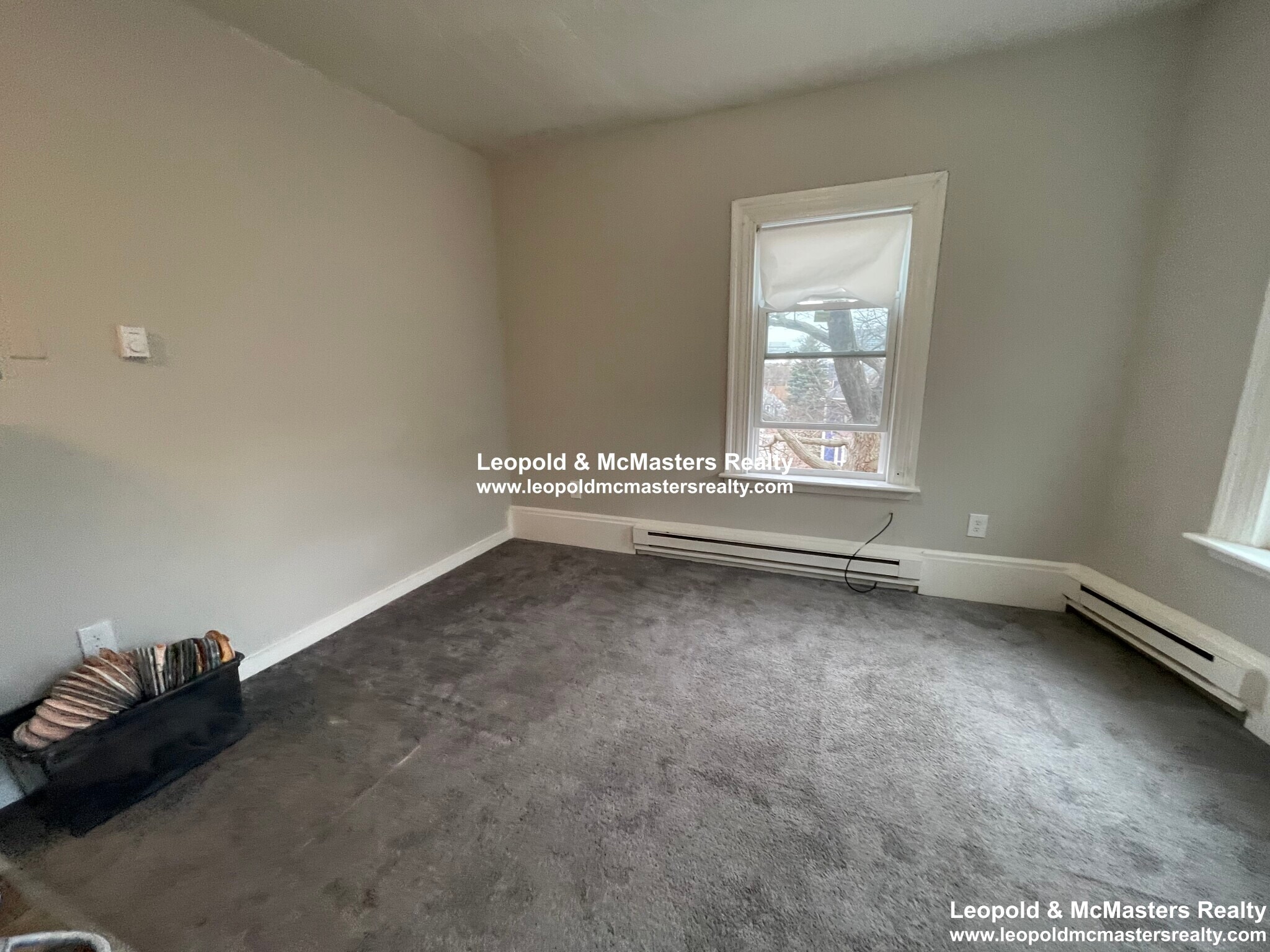 Building Photo - 592 Cambridge St