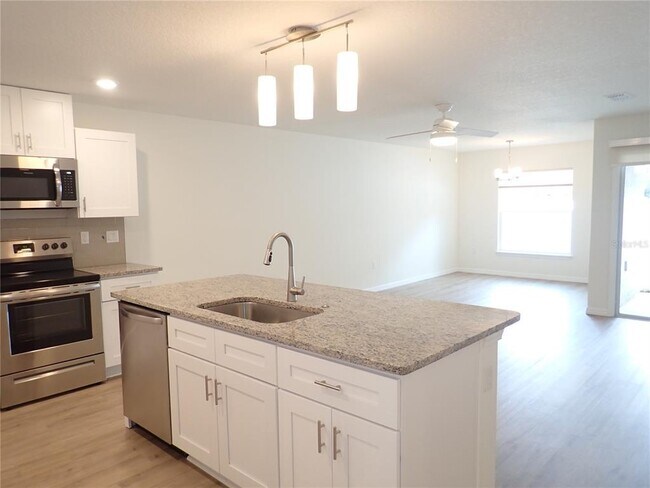 Building Photo - 44 Slumber Path